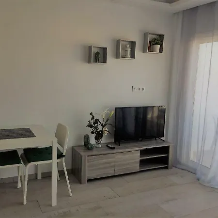 Summer Sunshine In Cristianos Apartment